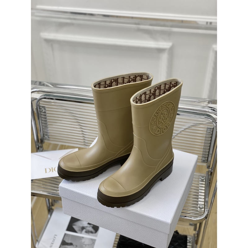 ch**an D*or boots